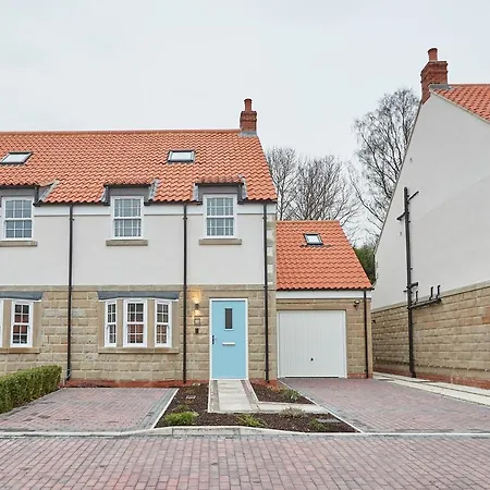 Ferienhaus Host & - Uggleby House