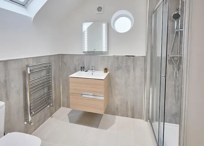 Host & - Uggleby House בית נופש