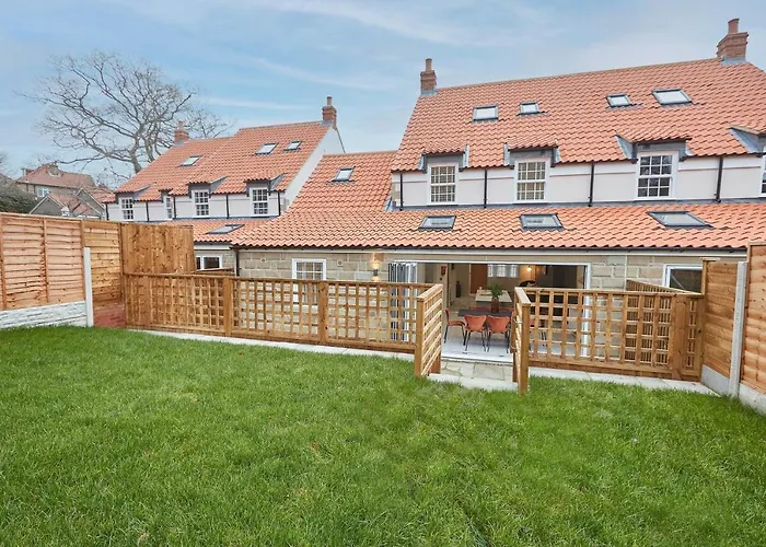 Host & - Uggleby House בית נופש *